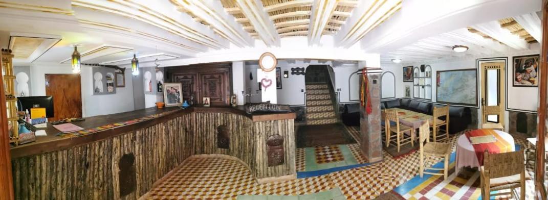 Auberge Des Peupliers Cafe Restaurant Akhendachou n'Ait Ouffi Exteriér fotografie